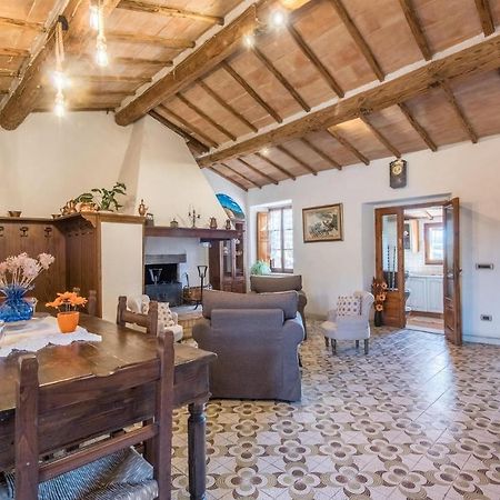 Gorgeous Home In Montalcino With Kitchen Eksteriør billede