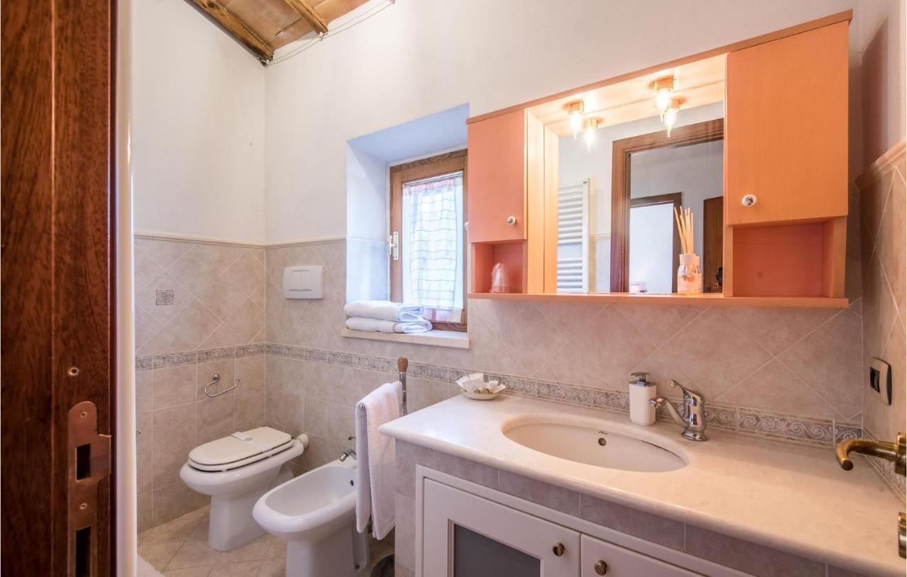 Gorgeous Home In Montalcino With Kitchen Eksteriør billede